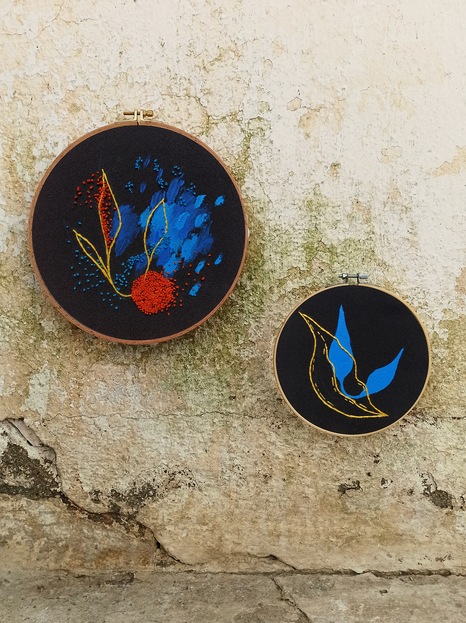 Naturaleza sobre tela negra