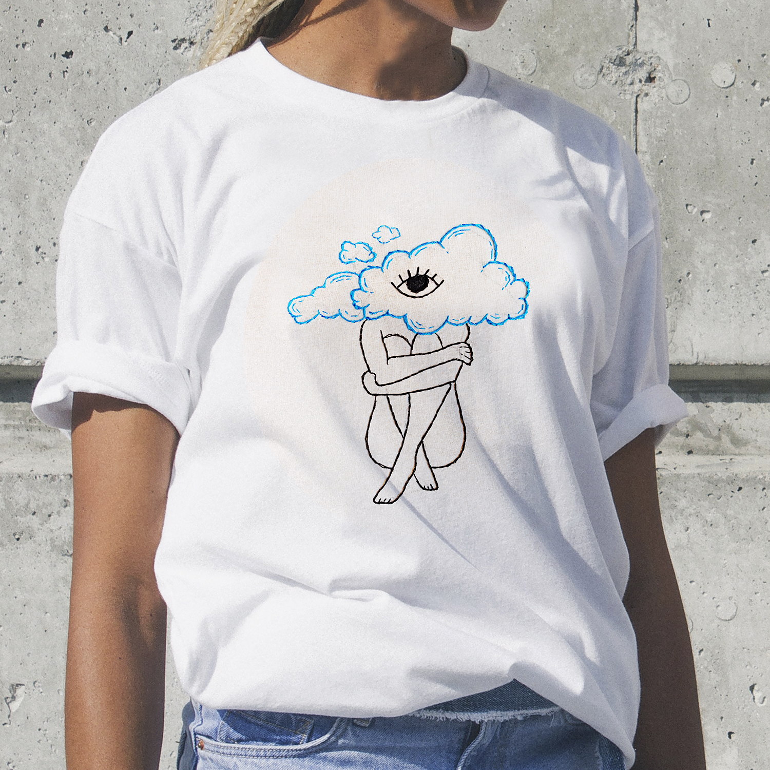 Camiseta bordado en las nubes